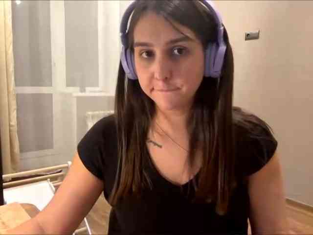 PearlDelisle webcam