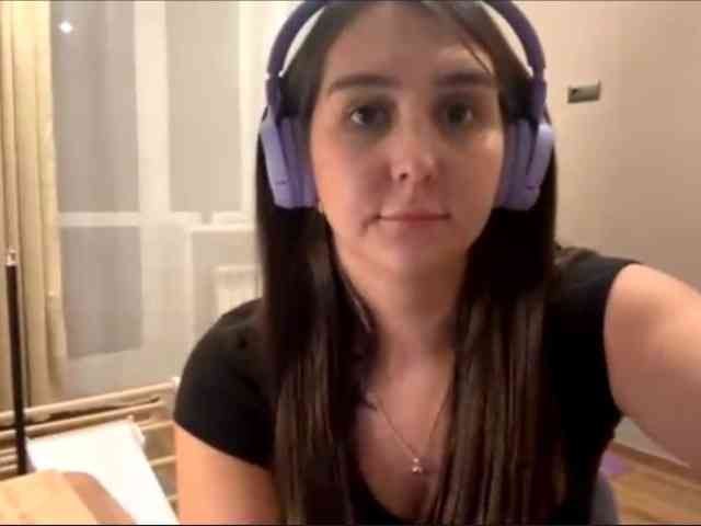 PearlDelisle webcam