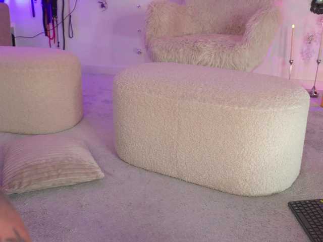 curlynatashaa's BongaCams show and profile