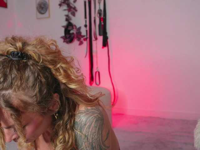 curlynatashaa webcam