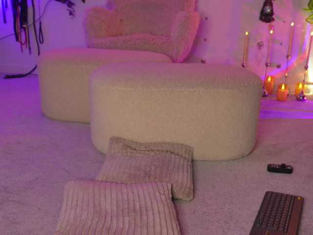 curlynatashaa's BongaCams show and profile