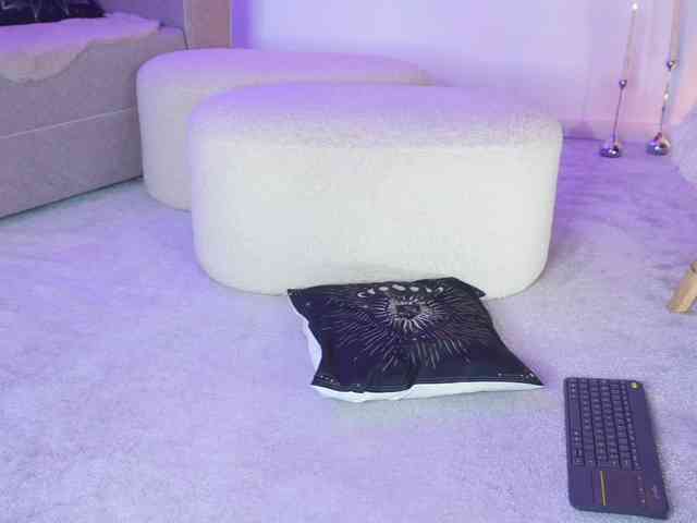 curlynatashaa webcam