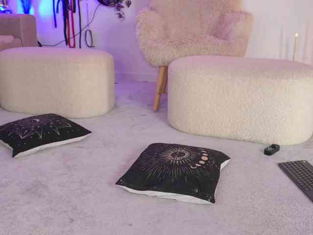 curlynatashaa webcam