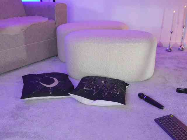 curlynatashaa webcam