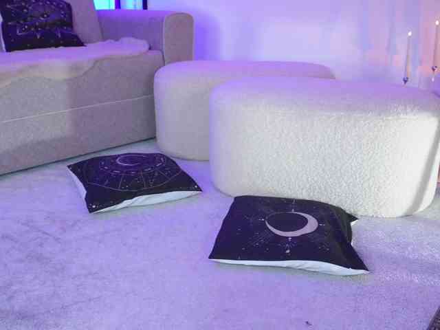 curlynatashaa webcam