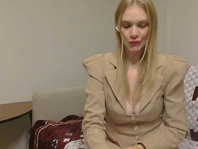 SofiaRay from BongaCams