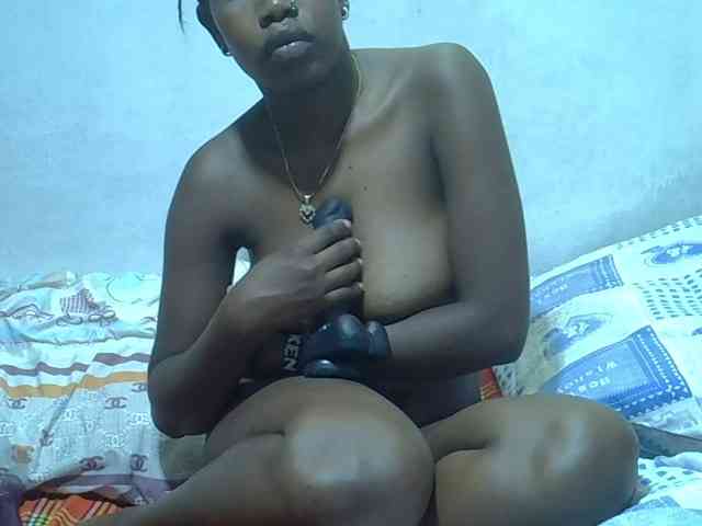 Proudforyou webcam