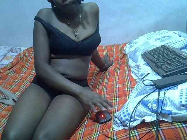Proudforyou webcam