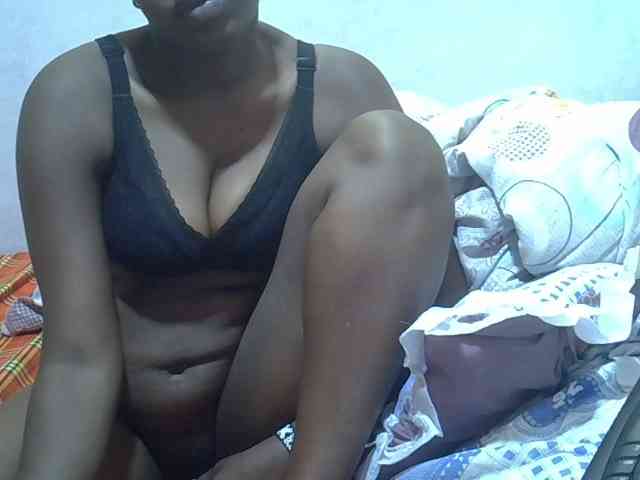Proudforyou Live Webcam on BongaCams