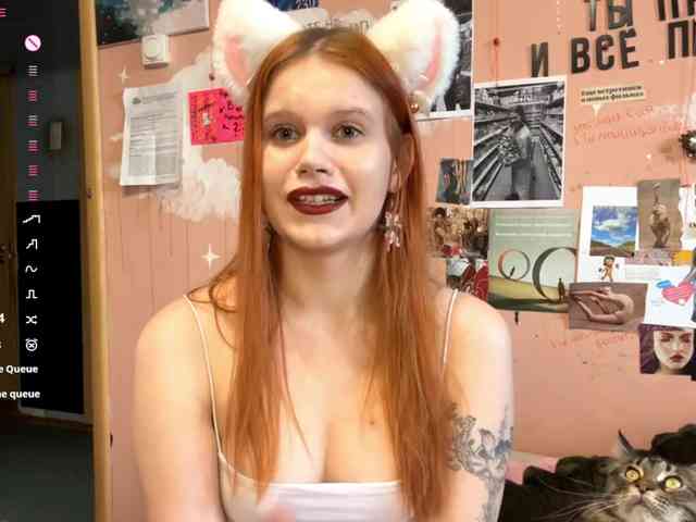 AdellaJulander webcam