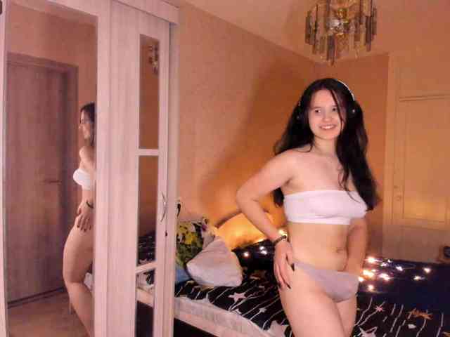 LisaMeowss webcam