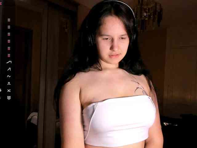 LisaMeowss webcam