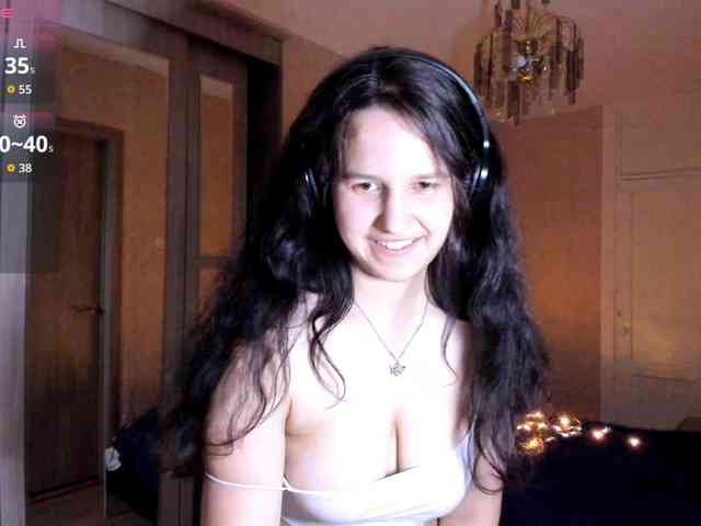 LisaMeowss webcam
