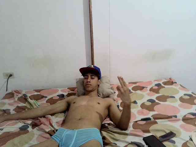 TheBoyGood Live Webcam on BongaCams