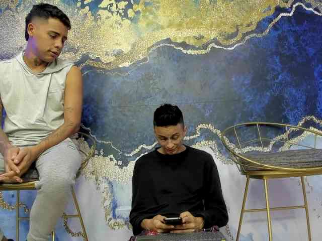 Naughty-Lovers Naughty-Lovers