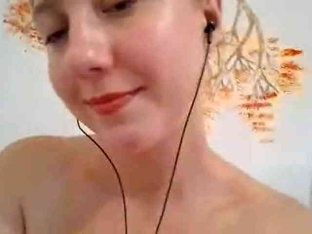 POTATO-GIRL webcam