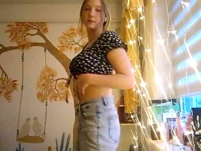 POTATO-GIRL webcam