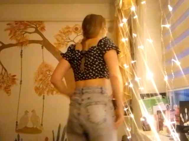 POTATO-GIRL webcam