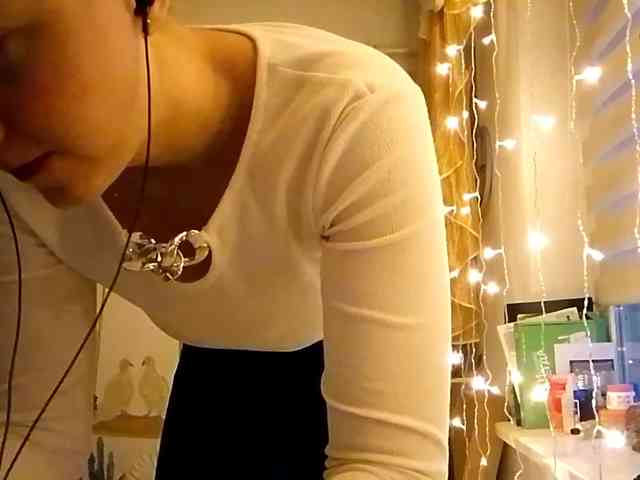 POTATO-GIRL webcam