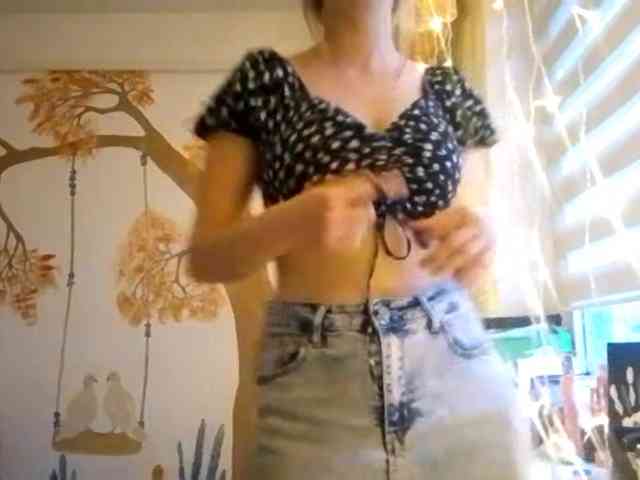 POTATO-GIRL webcam
