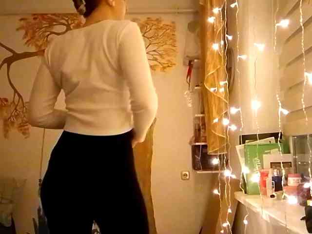 POTATO-GIRL webcam