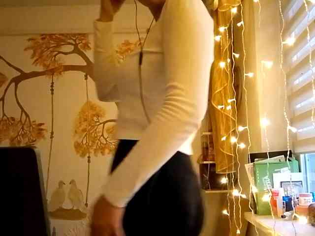 POTATO-GIRL webcam