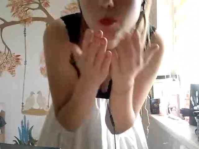 POTATO-GIRL webcam