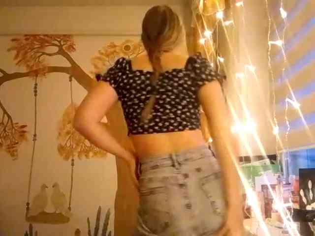 POTATO-GIRL webcam