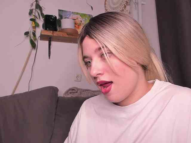 videochat free PinkiKitttti