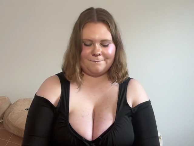 BriannaDoll webcam bongacams model stream image