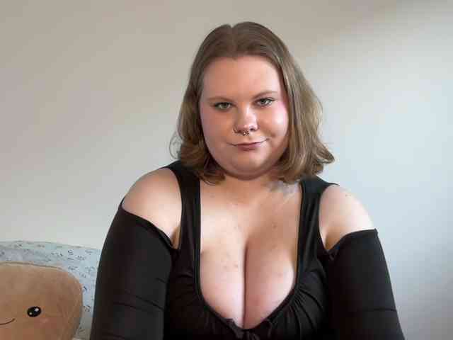 BriannaDoll webcam