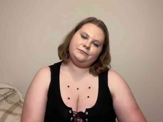 BriannaDoll webcam