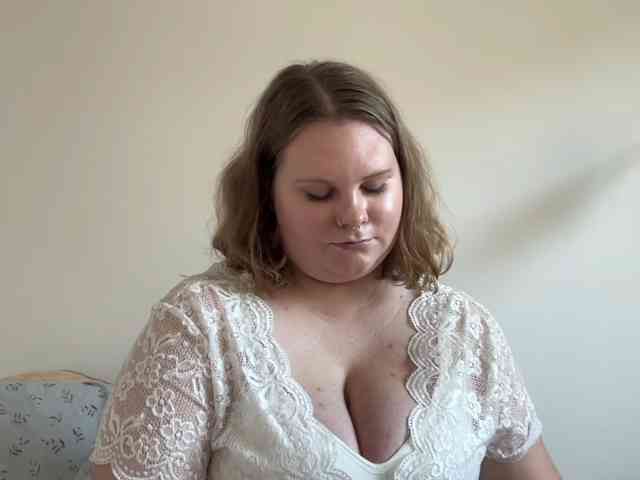 BriannaDoll webcam
