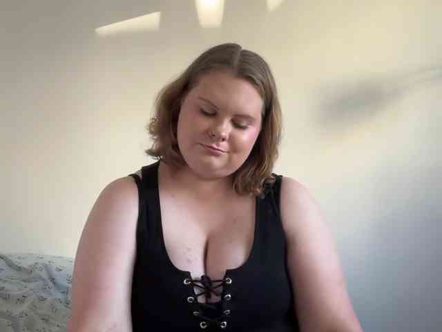 BriannaDoll webcam