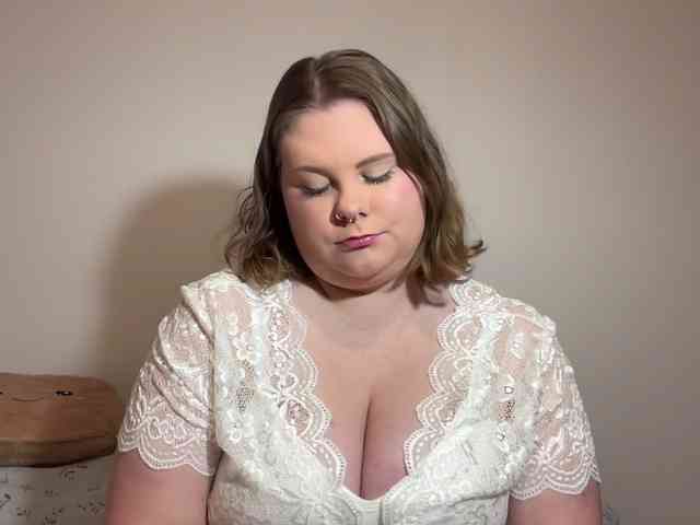 BriannaDoll webcam