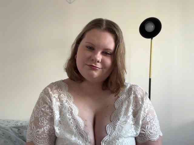 BriannaDoll webcam