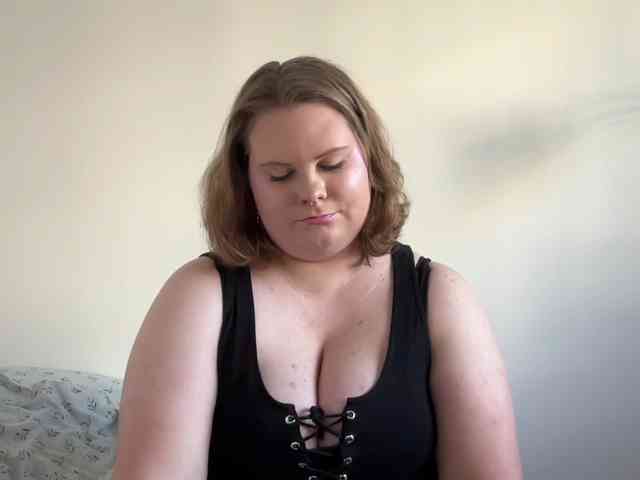 BriannaDoll webcam