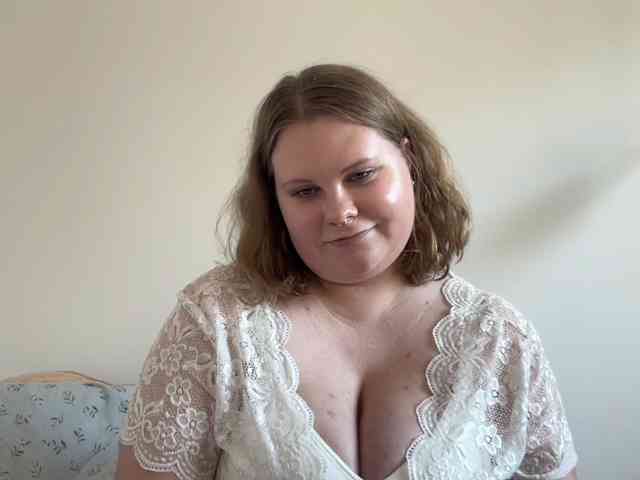 BriannaDoll webcam