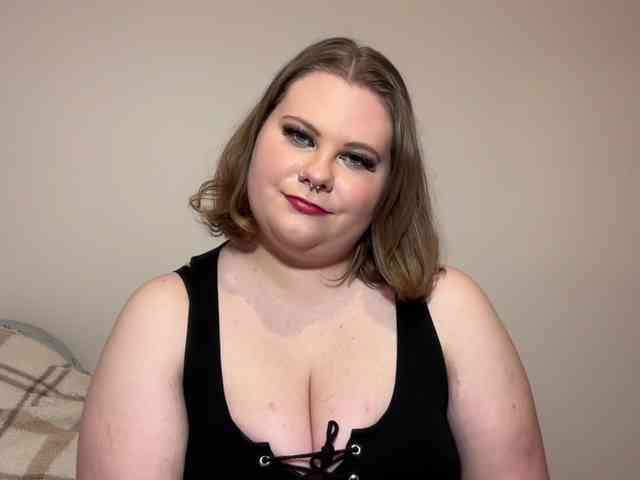 BriannaDoll webcam