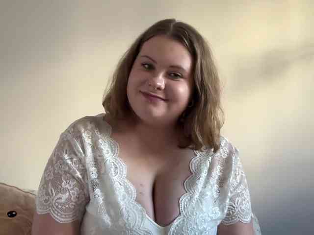 BriannaDoll webcam