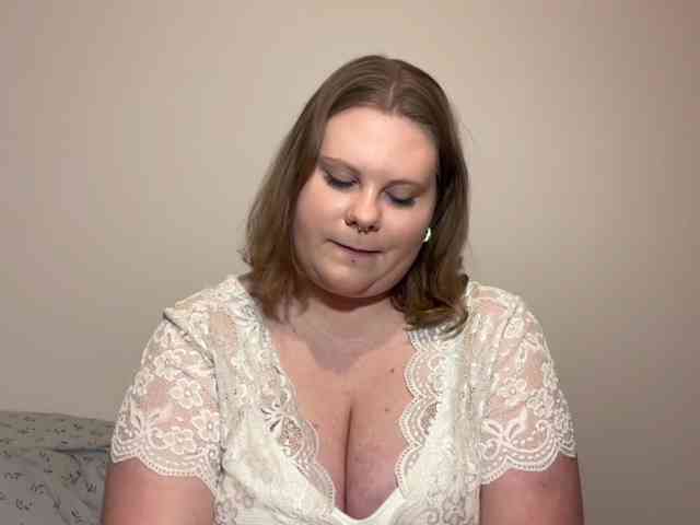 BriannaDoll webcam