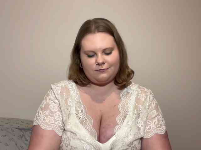 BriannaDoll webcam