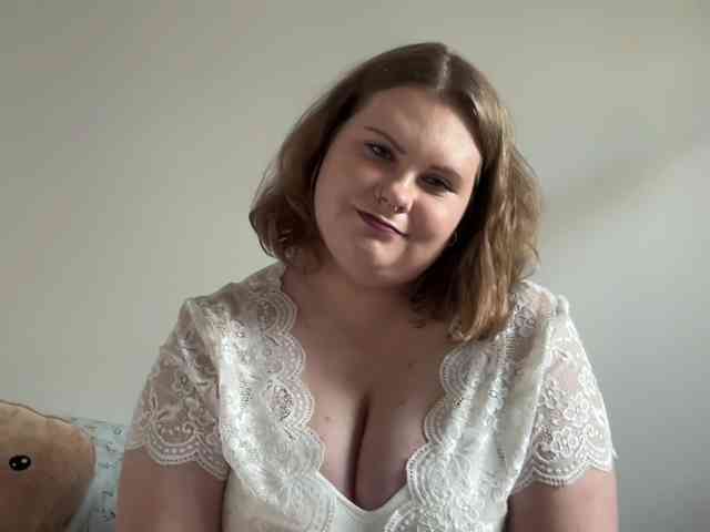 BriannaDoll webcam