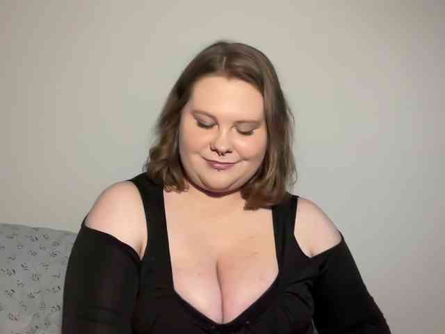 BriannaDoll webcam