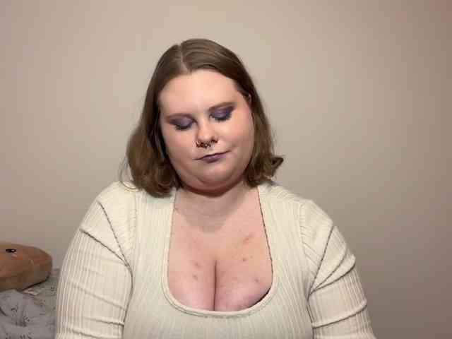 BriannaDoll webcam