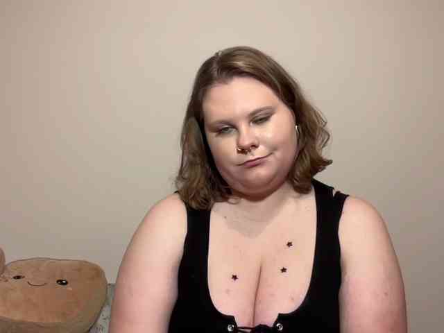 BriannaDoll webcam