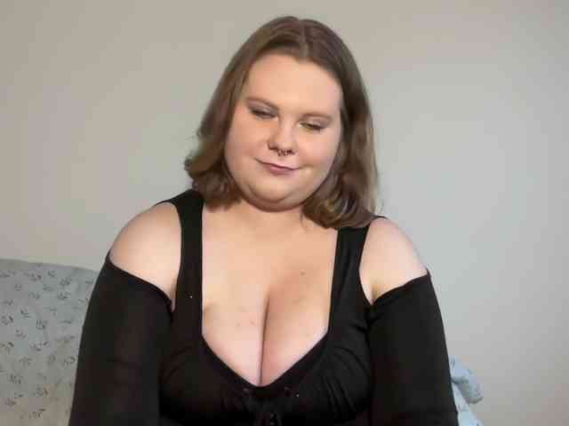 BriannaDoll webcam