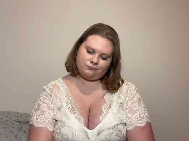 BriannaDoll webcam
