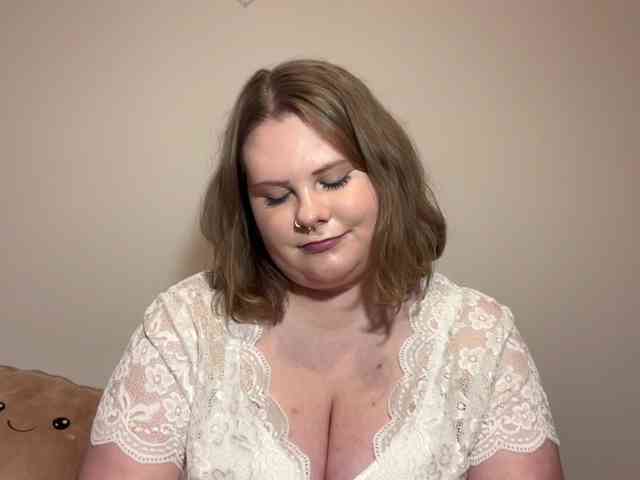 BriannaDoll webcam