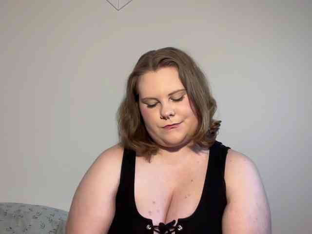BriannaDoll webcam